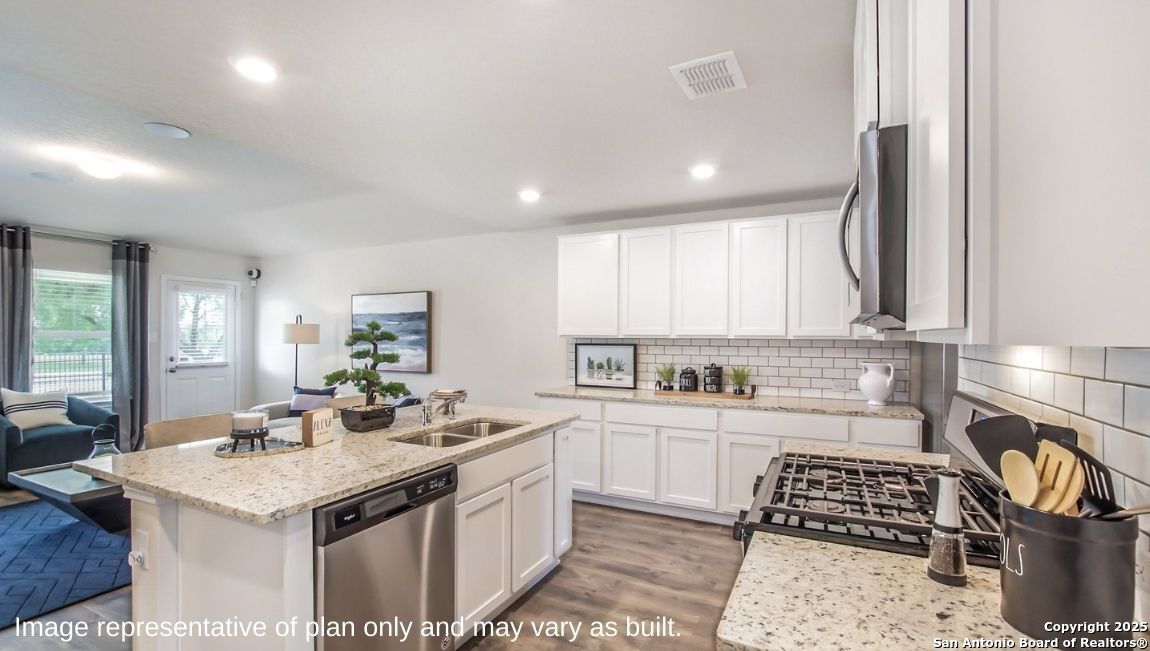 1735 Lavender Creek San Antonio TX 78245