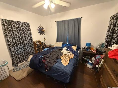 703 N High Street Uvalde TX 78801