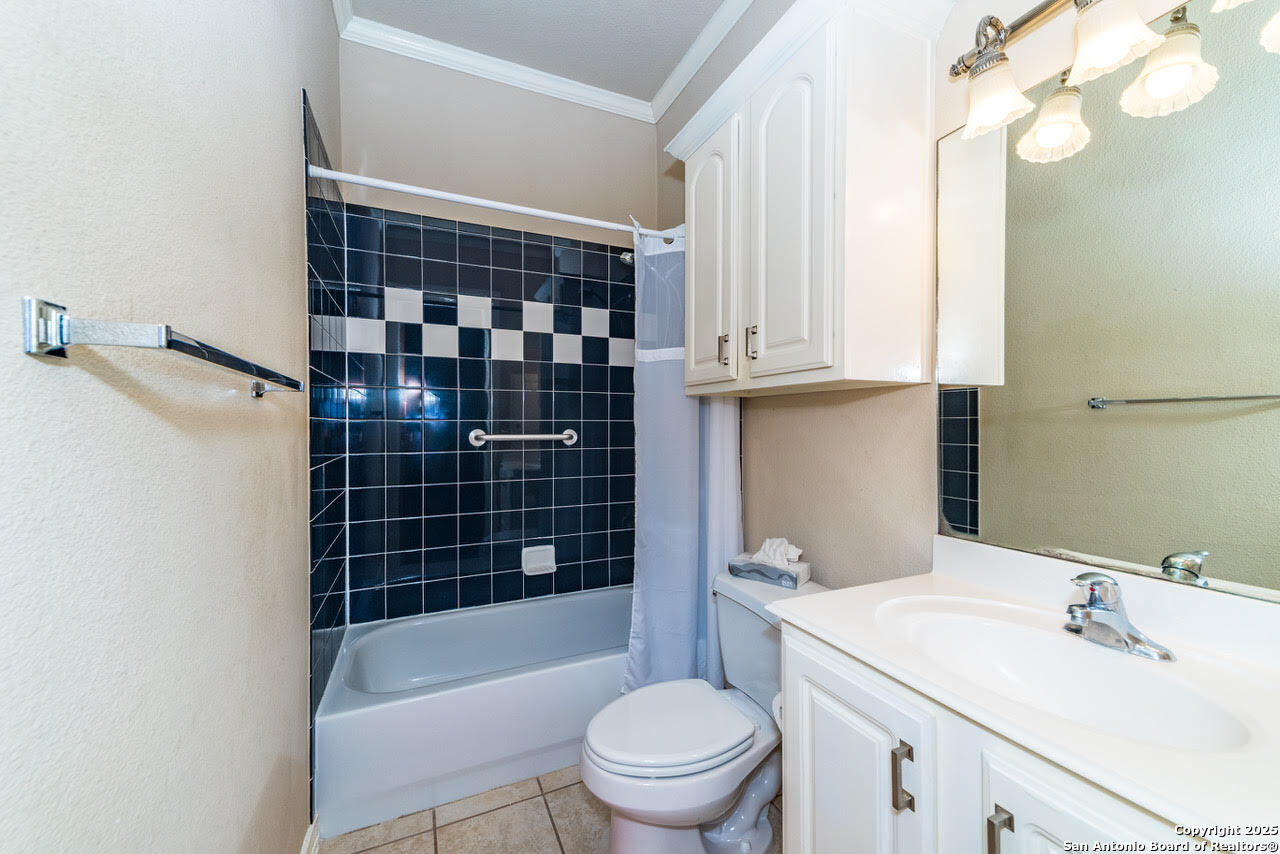 7226 N Vandiver Road San Antonio TX 78209