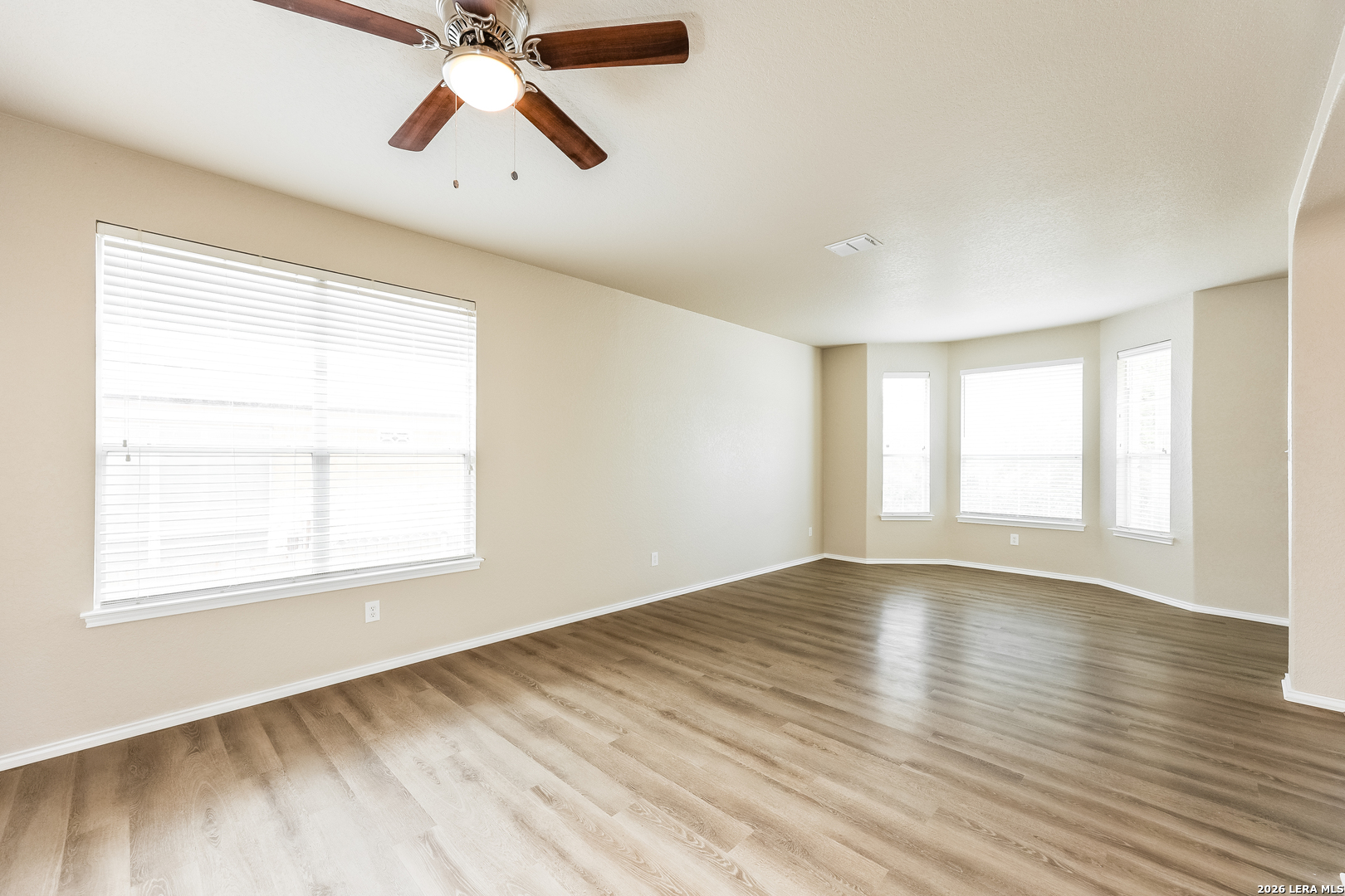 5731 White Oak Cove San Antonio TX 78253