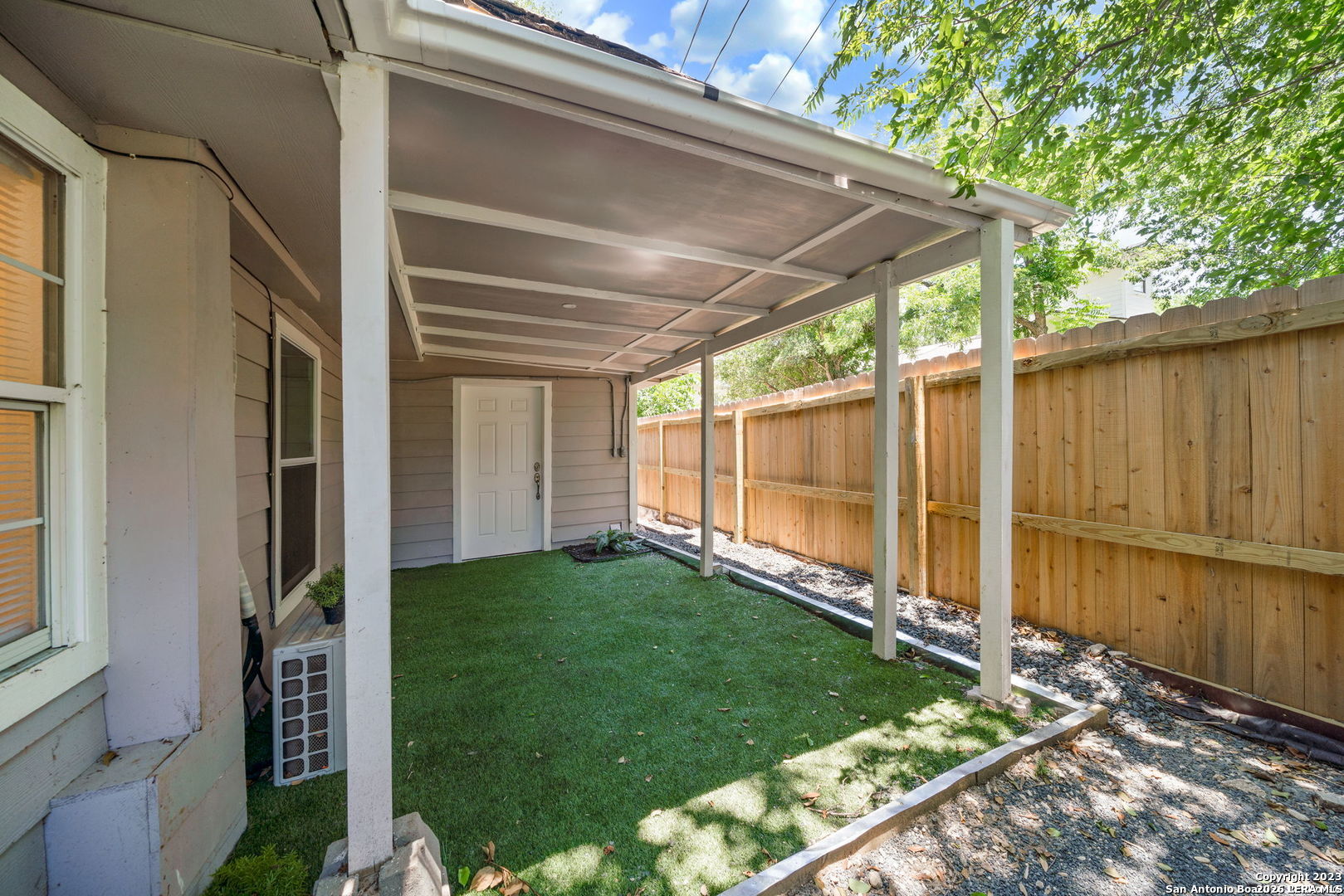 216 Milton San Antonio TX 78209