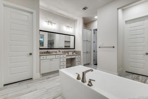 3826 Luz Del Faro San Antonio TX 78261