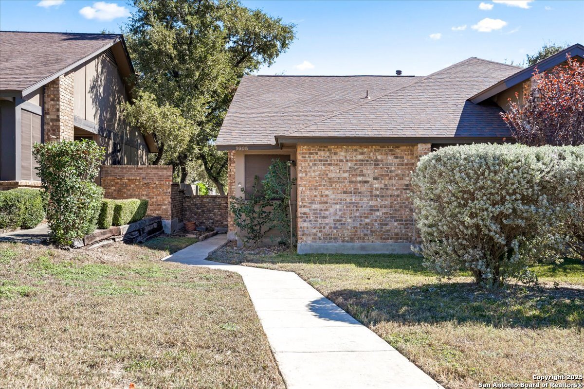 9308 Dover Ridge San Antonio TX 78250