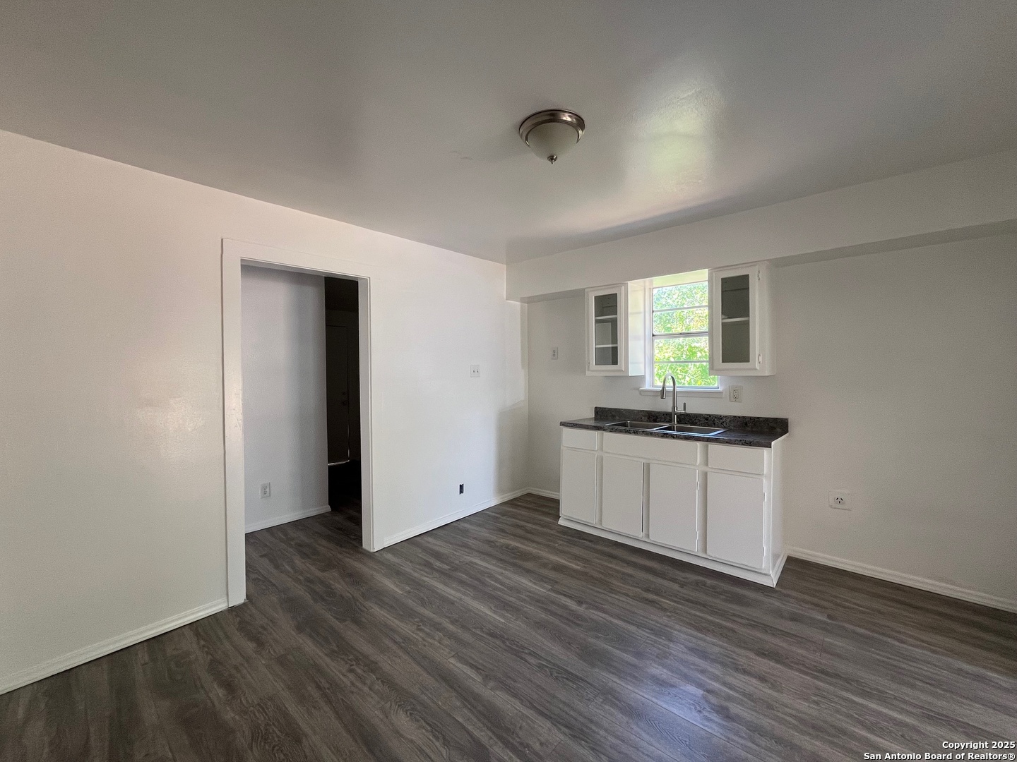 130 N Trevino Pearsall TX 78061