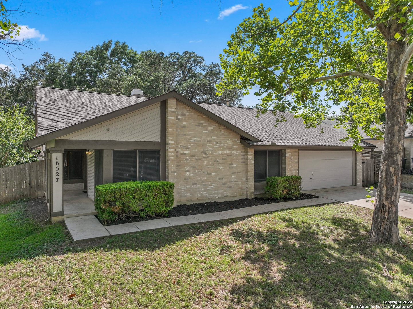 16527 Fox Knoll San Antonio TX 78247
