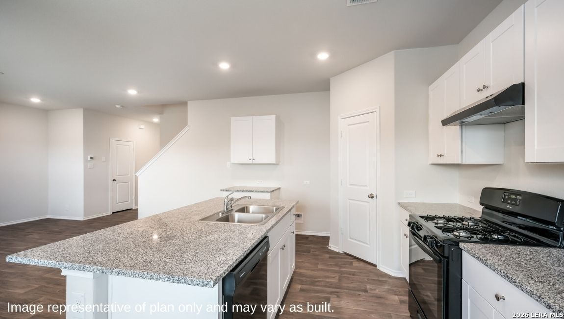 5217 Totem Bluff San Antonio TX 78238