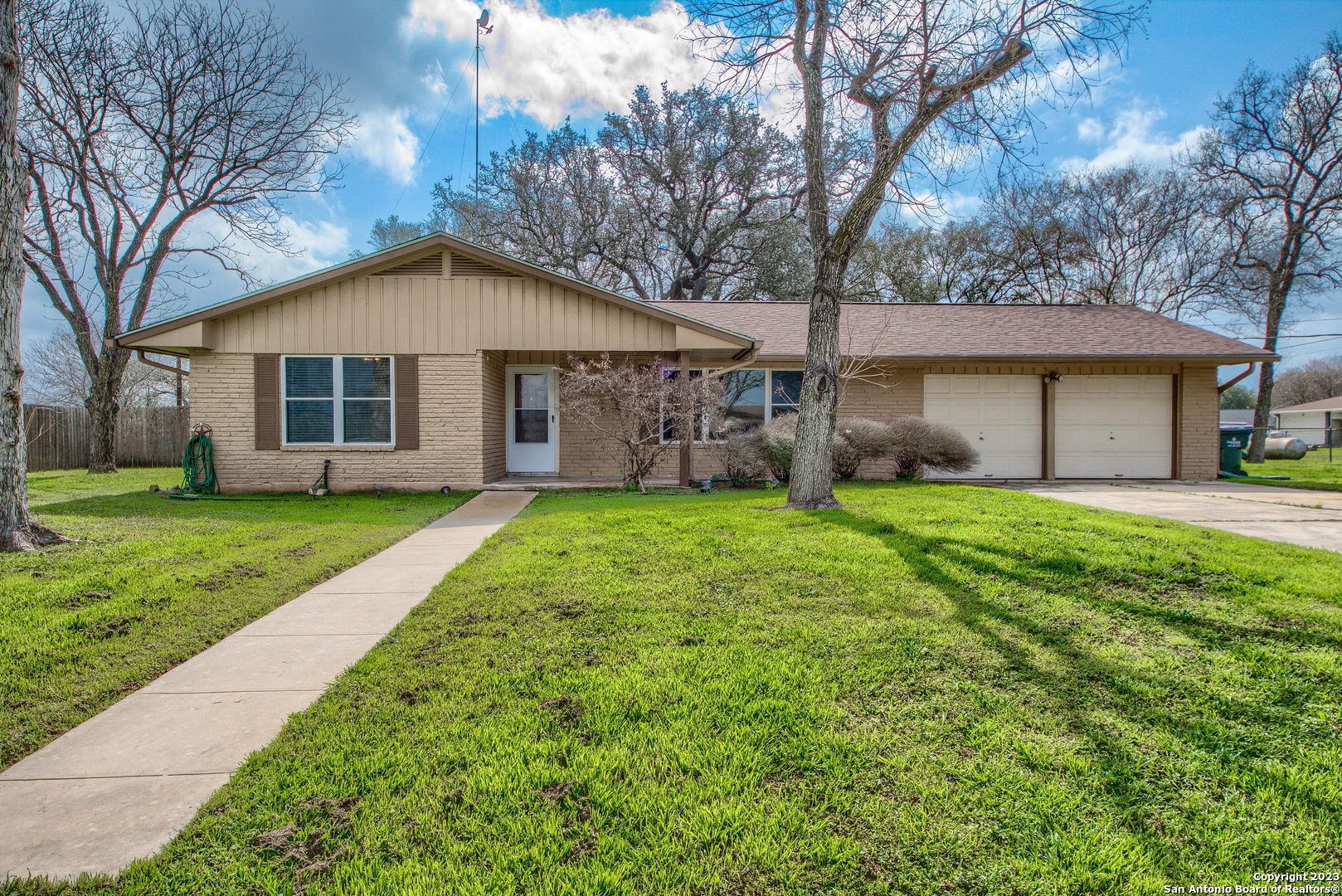 112 Forrest Drive La Vernia TX 78121