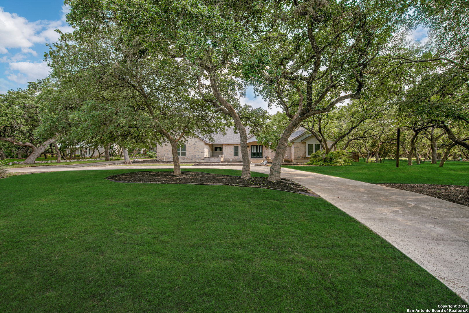 2358 Estate Gate Drive San Antonio TX 78260