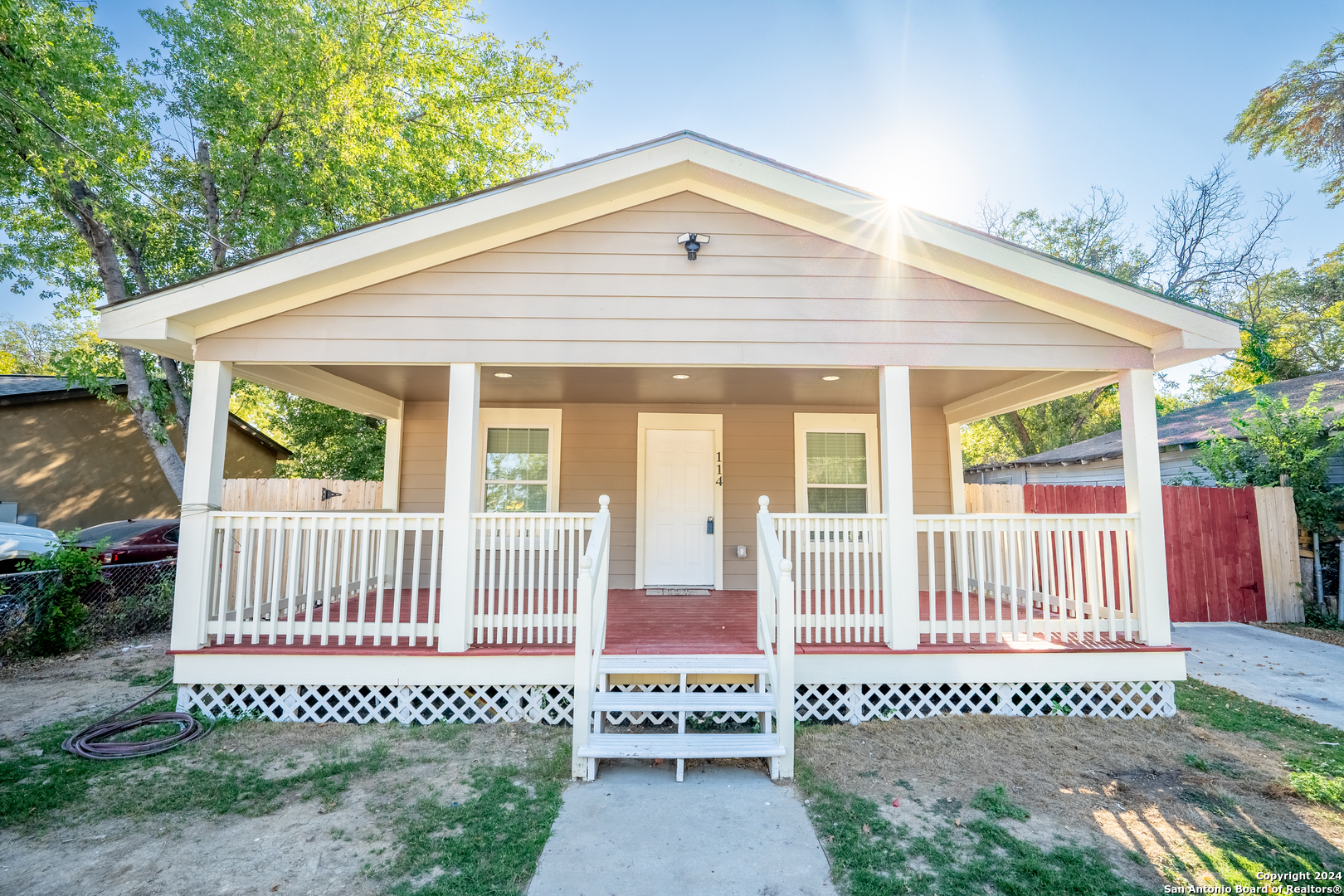 114 S San Ignacio Avenue San Antonio TX 78237