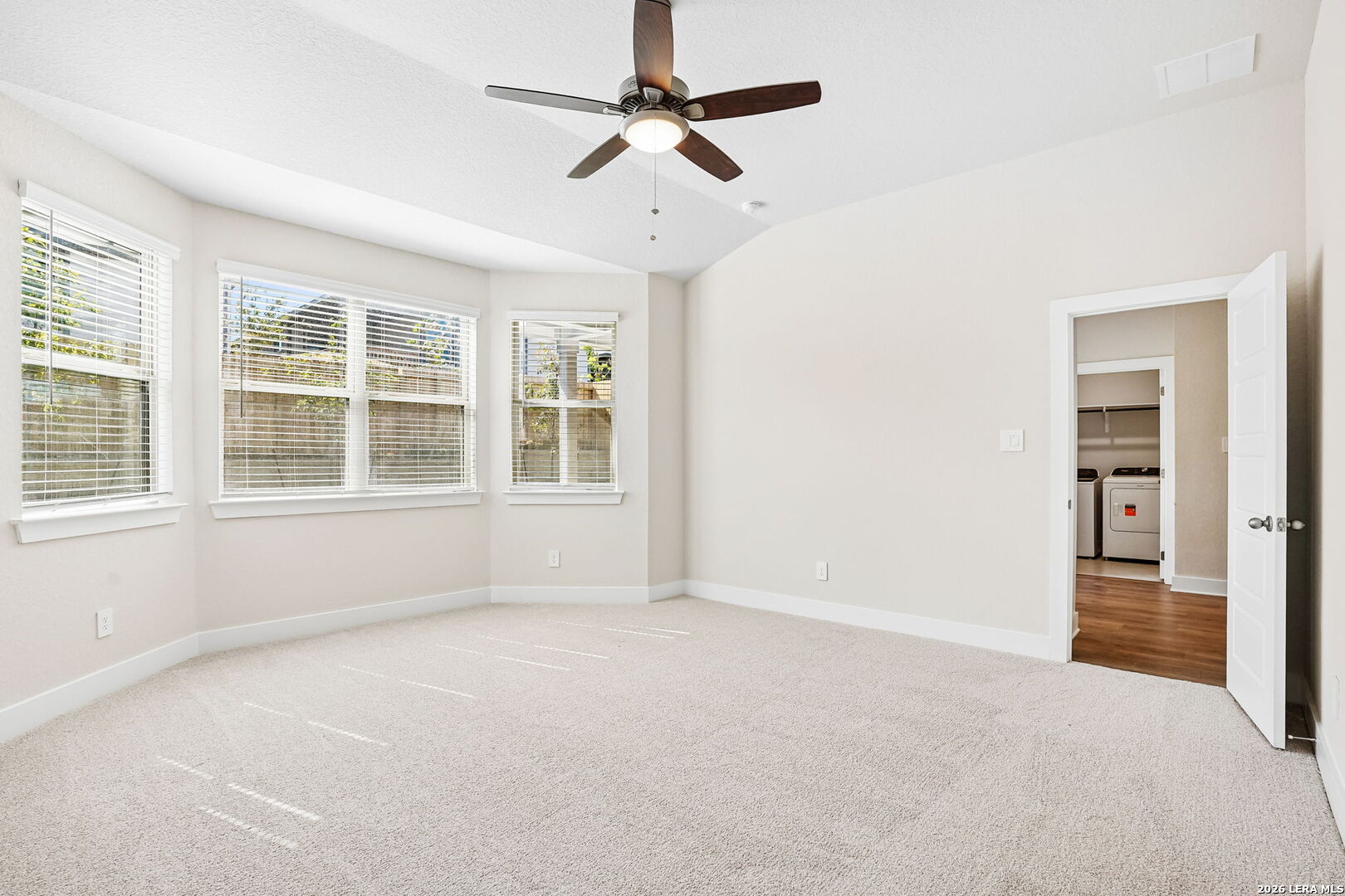 15843 Comanche Owl San Antonio TX 78233