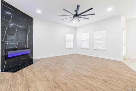 1003 Atkins Bay San Antonio TX 78245