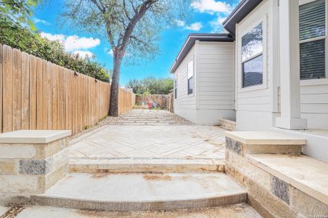 1003 Atkins Bay San Antonio TX 78245