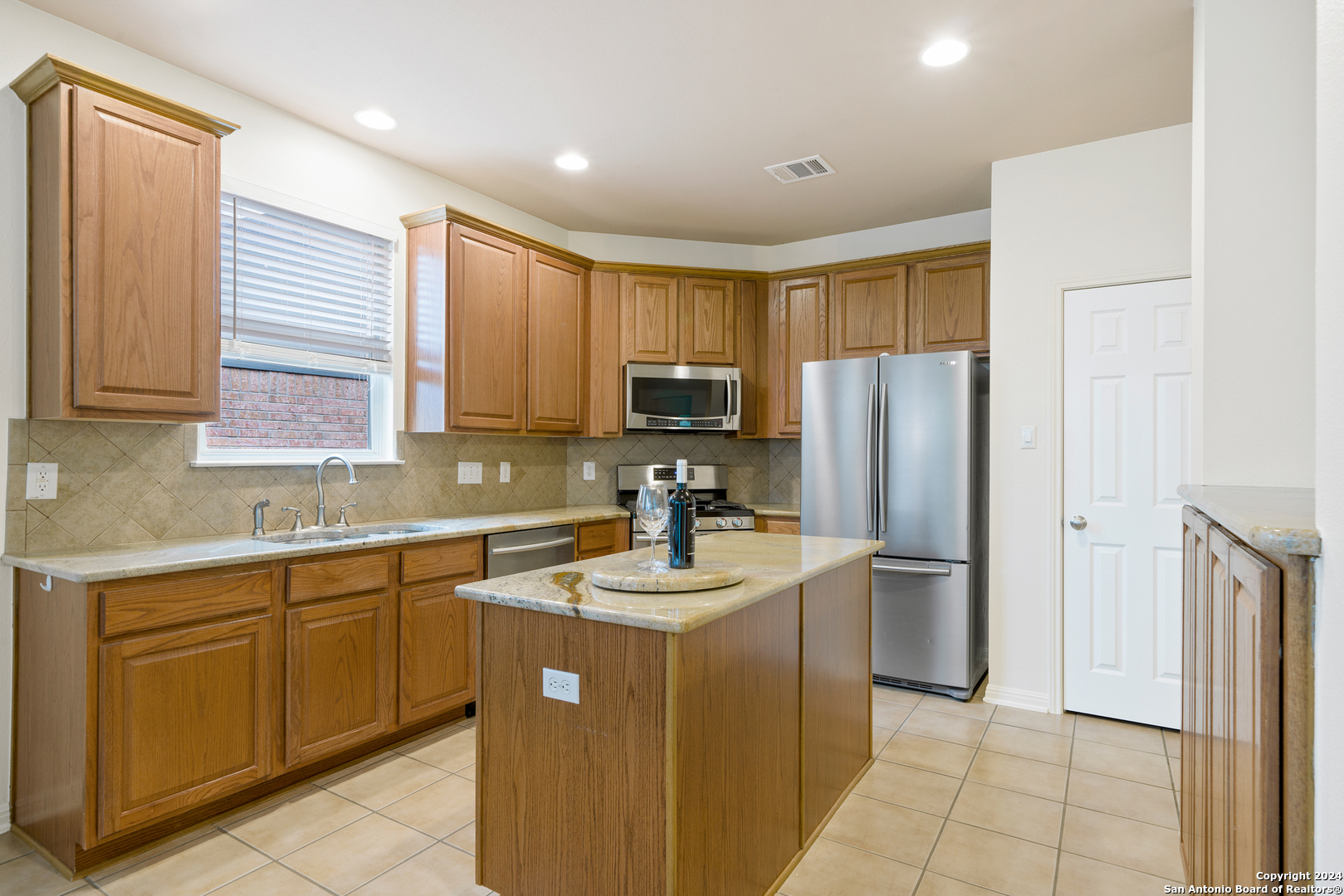 1711 Mountain San Antonio TX 78258