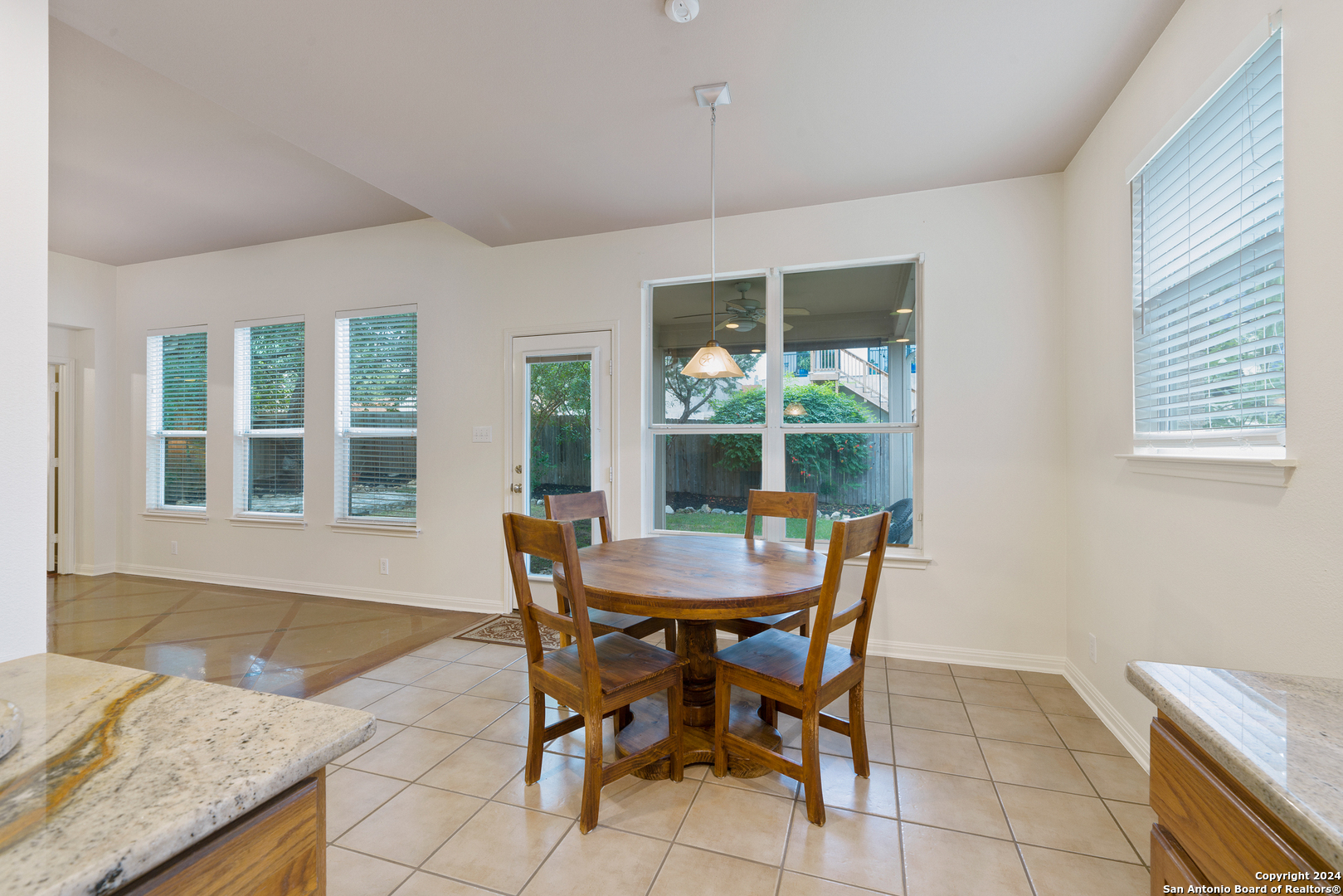 1711 Mountain San Antonio TX 78258
