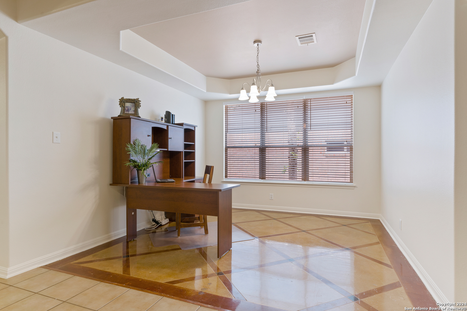 1711 Mountain San Antonio TX 78258