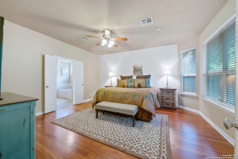 1711 Mountain San Antonio TX 78258