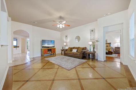 1711 Mountain San Antonio TX 78258