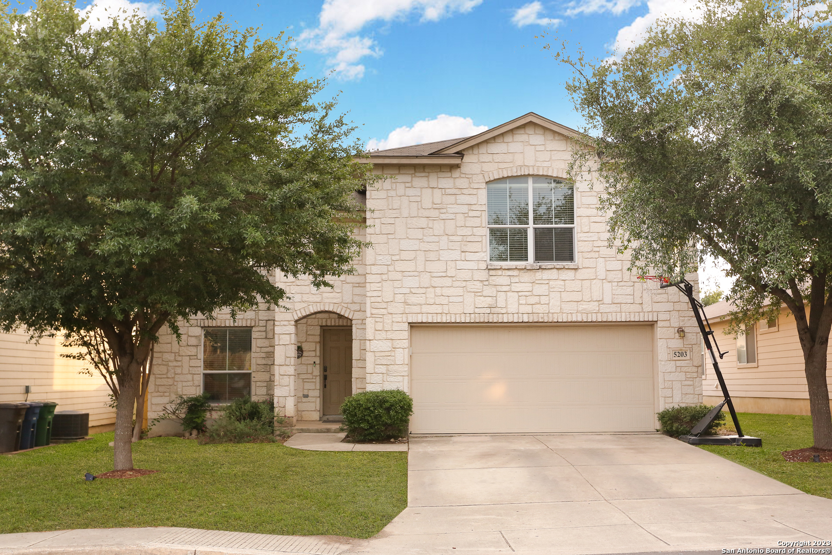 5203 Duke Field San Antonio TX 78227