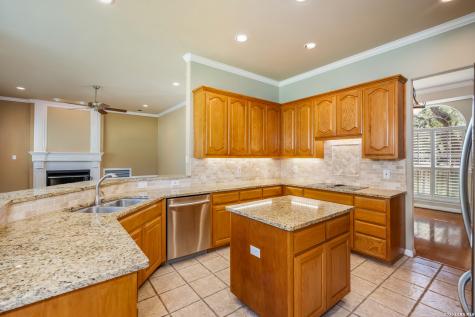 411 Sunrise Hill San Antonio TX 78260