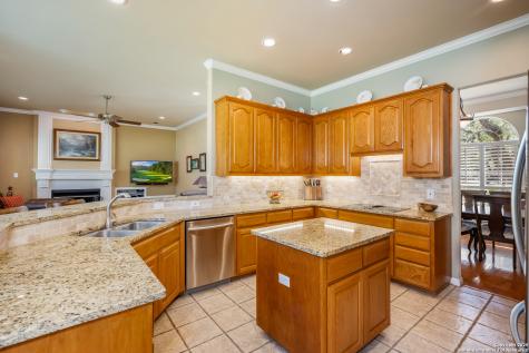 411 Sunrise Hill San Antonio TX 78260