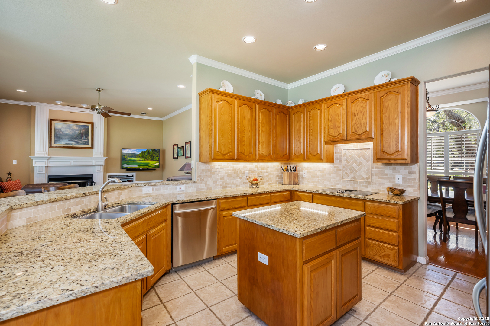 411 Sunrise Hill San Antonio TX 78260