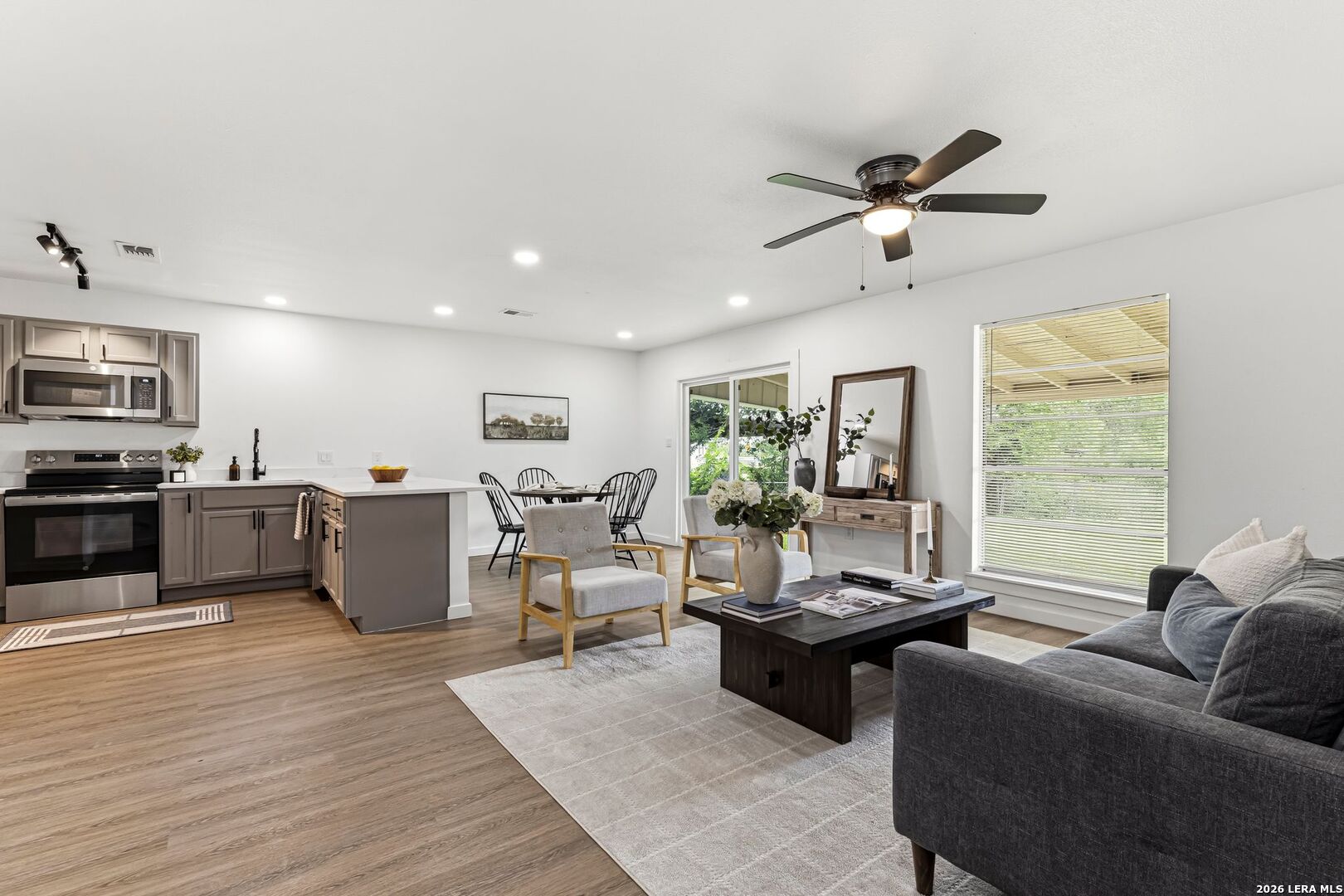 259 E Baetz Boulevard San Antonio TX 78221