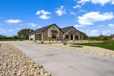 344 Buckskin Bandera TX 78003