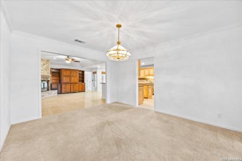 5919 Windy Cove Windcrest TX 78239