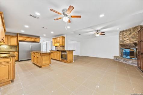 5919 Windy Cove Windcrest TX 78239