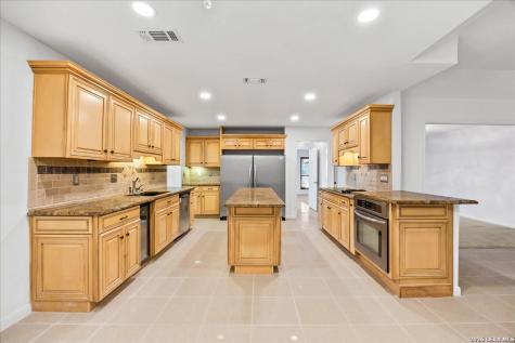 5919 Windy Cove Windcrest TX 78239
