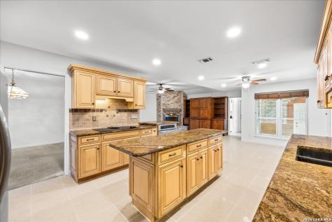 5919 Windy Cove Windcrest TX 78239
