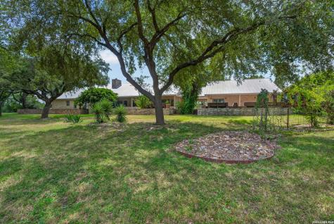 2234 Us Highway 90 Castroville TX 78009