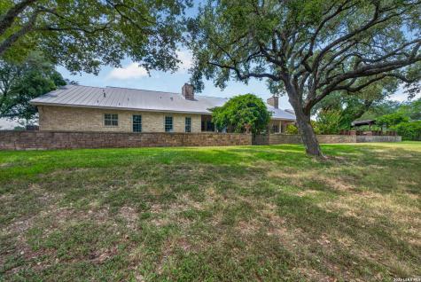 2234 Us Highway 90 Castroville TX 78009