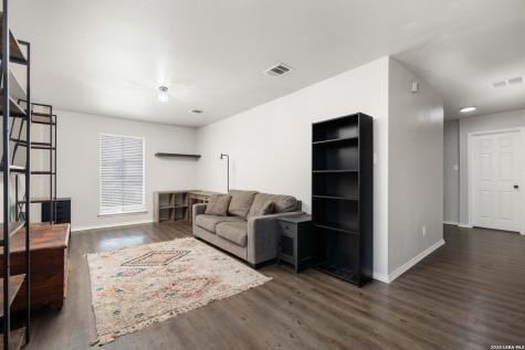 6914 Caribou San Antonio TX 78244