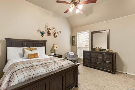 2194 Pioneer Pass Seguin TX 78155