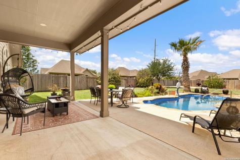 2194 Pioneer Pass Seguin TX 78155