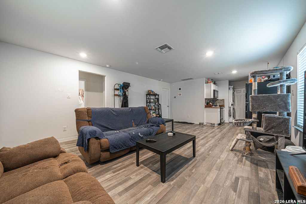 229 Virginia Street Pleasanton TX 78064