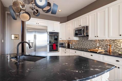 302 Paradise Point Drive Boerne TX 78006