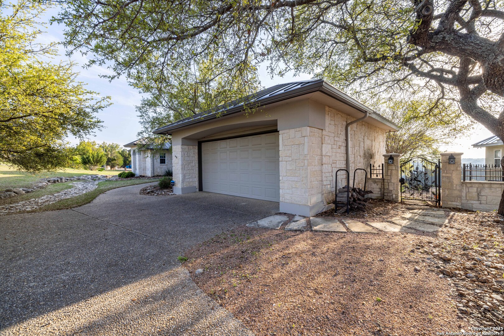 302 Paradise Point Drive Boerne TX 78006