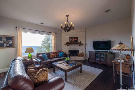302 Paradise Point Drive Boerne TX 78006