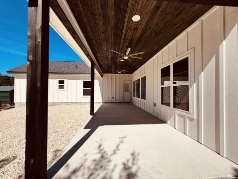 1736 Stallion Springs Fischer TX 78623