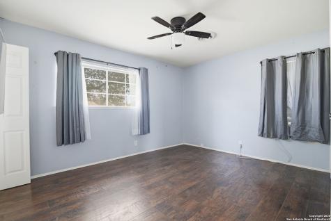 846 Horseshoe Trail Universal City TX 78148