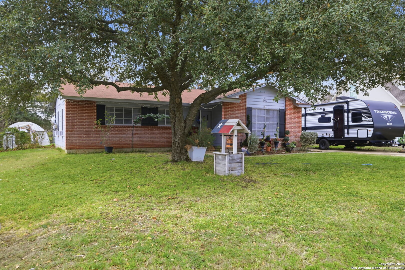 846 Horseshoe Trail Universal City TX 78148