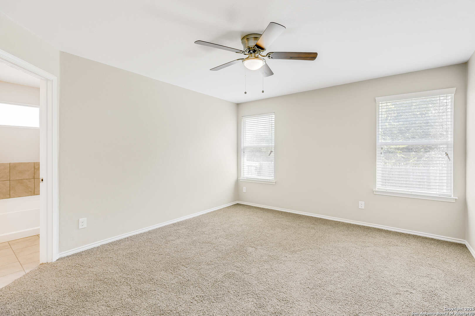 5614 Medina Farm San Antonio TX 78222