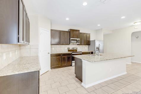 5614 Medina Farm San Antonio TX 78222