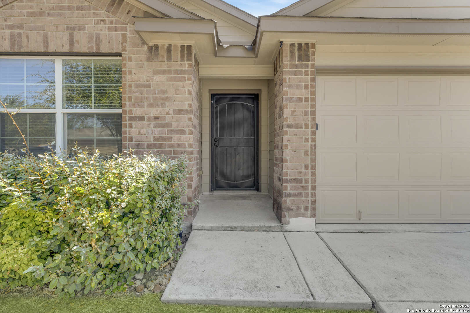5614 Medina Farm San Antonio TX 78222