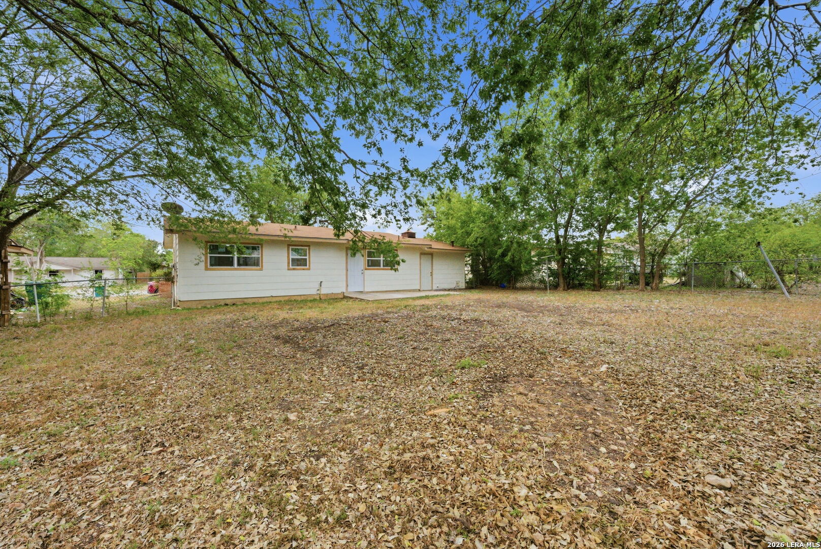 221 Park Universal City TX 78148
