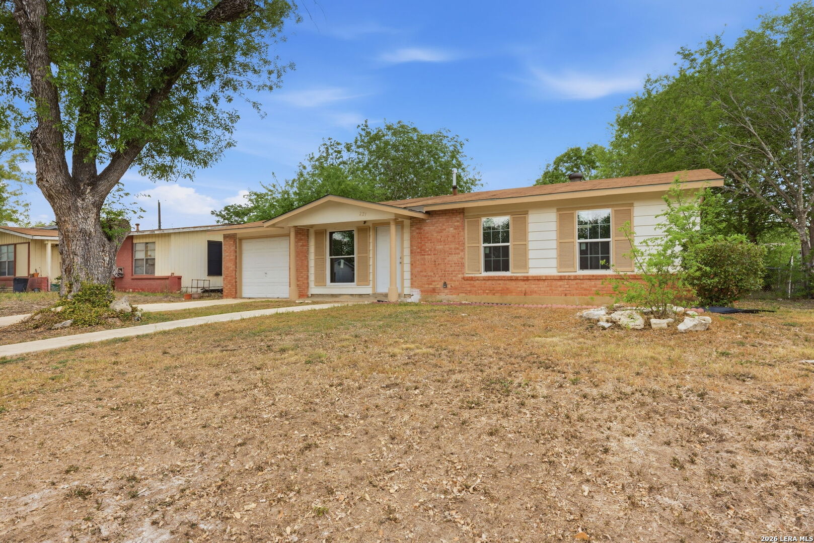 221 Park Universal City TX 78148