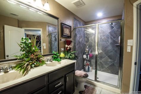 9643 Pleasanton Bluff San Antonio TX 78221