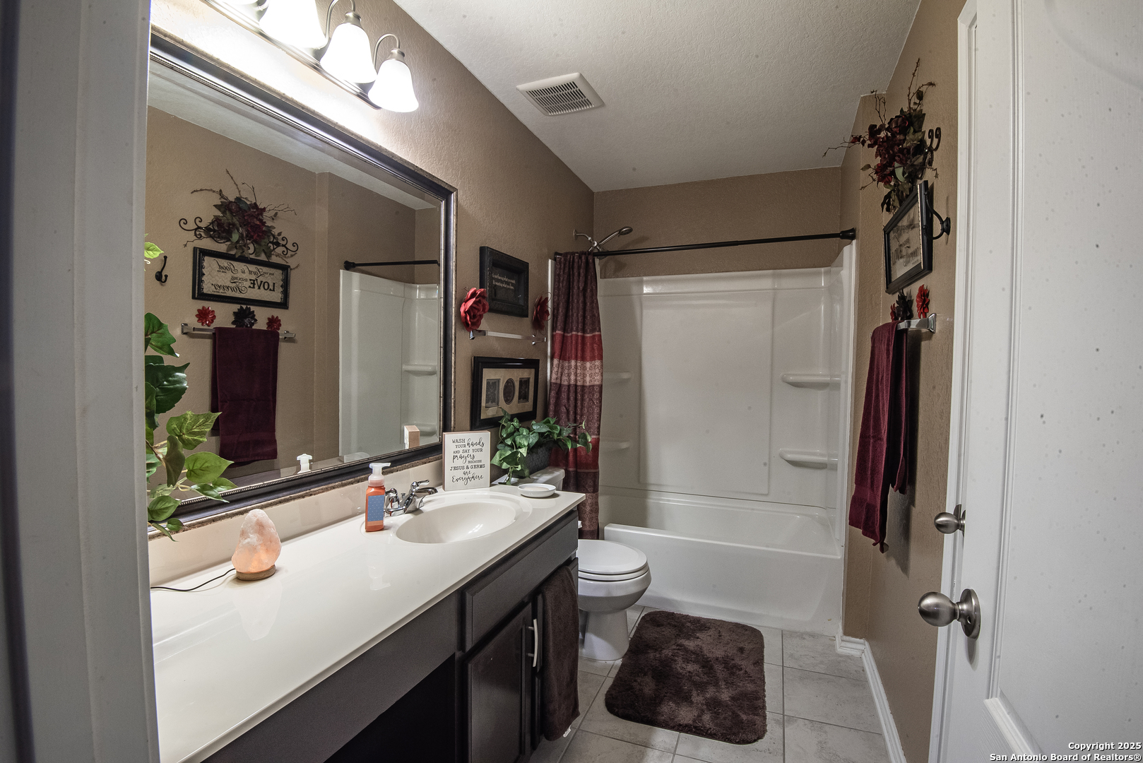 9643 Pleasanton Bluff San Antonio TX 78221